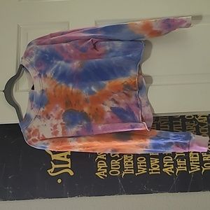 Long sleeve tye dye top